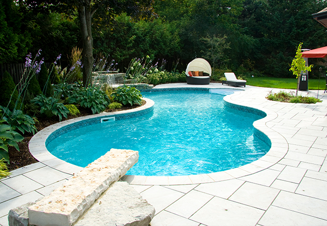 A swimming pool with curved edges
